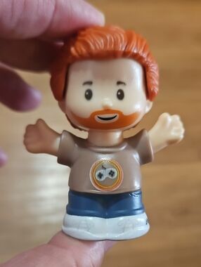 Fisher-Price Little People Gamer Bearded Dad figure